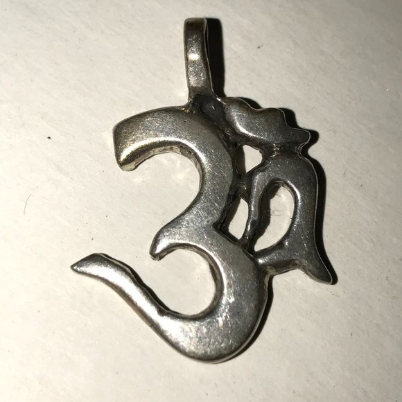 Sterling Silver Ohm Pendant - Picture 3 of 4